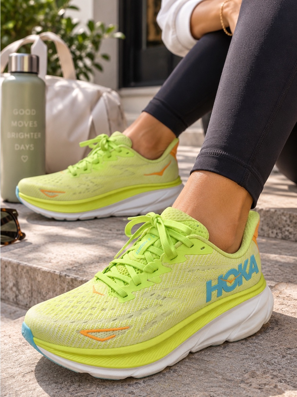 Hoka One One Clifton 9 Lime Glow / Citrus Running Shoes Sz 8
